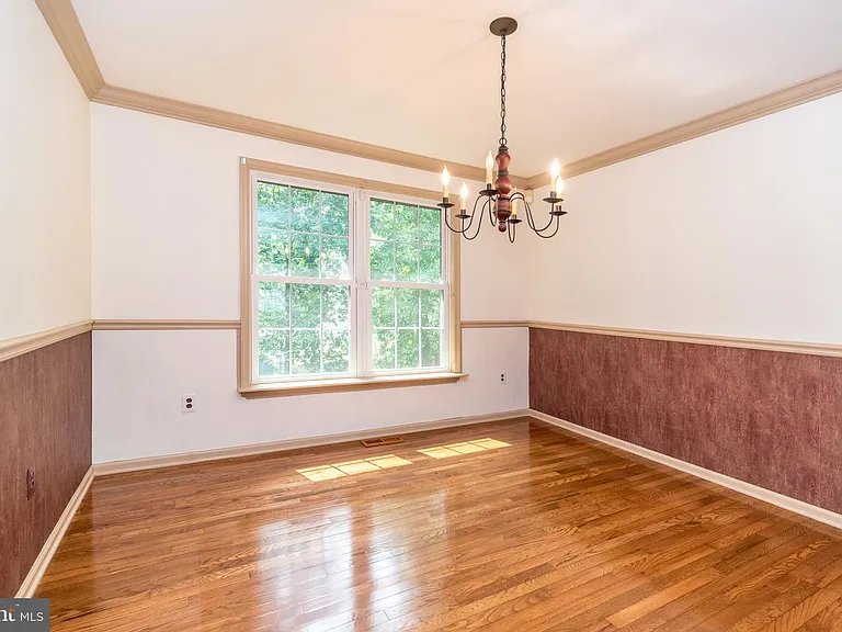 100 Live Oak Dr — Photo 18