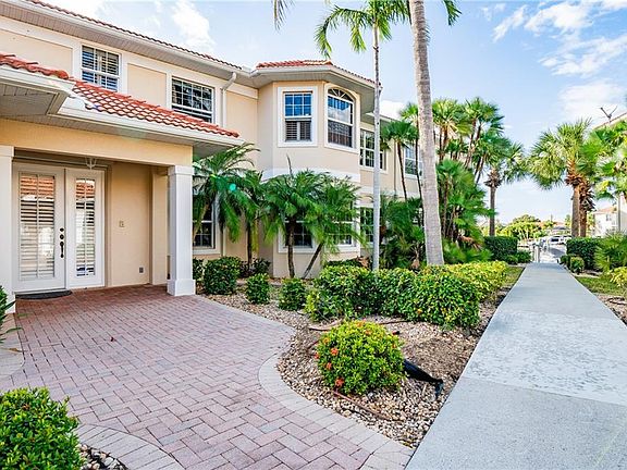 3rd image of 2610 Tarpon Cove Dr APT 422