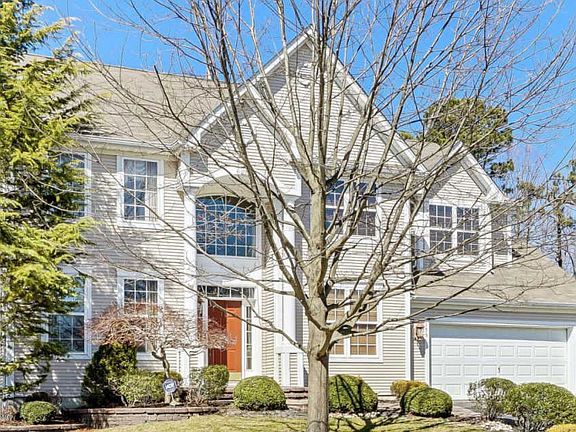2nd image of 175 Hundred Oaks Dr