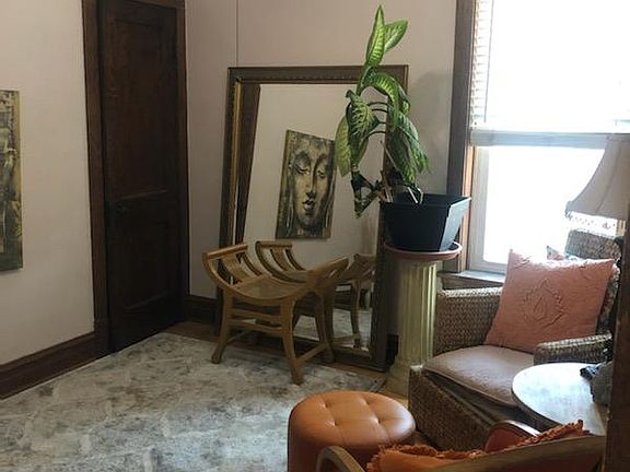 4th image of 2531 N California Ave #2