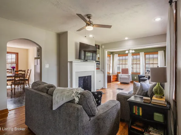 212 Downes Ln, Louisville, KY 40214