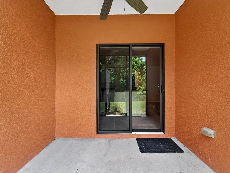 30132 Mossbank Dr — Photo 35