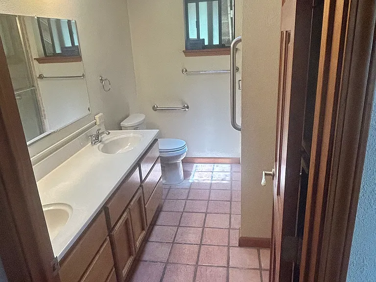 3100J Ryer Rd E — Photo 17
