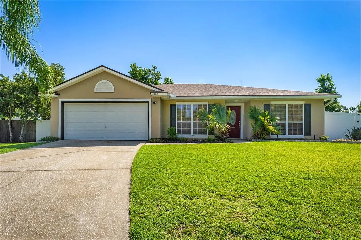 3 bed, 1623 sqft, $2,250 — Photo 1