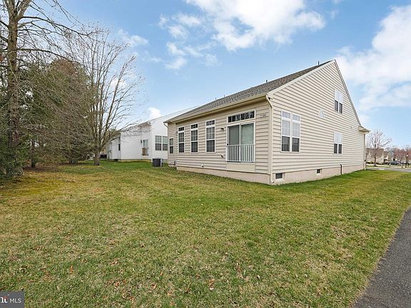 2nd image of 27 Simpkins Ln