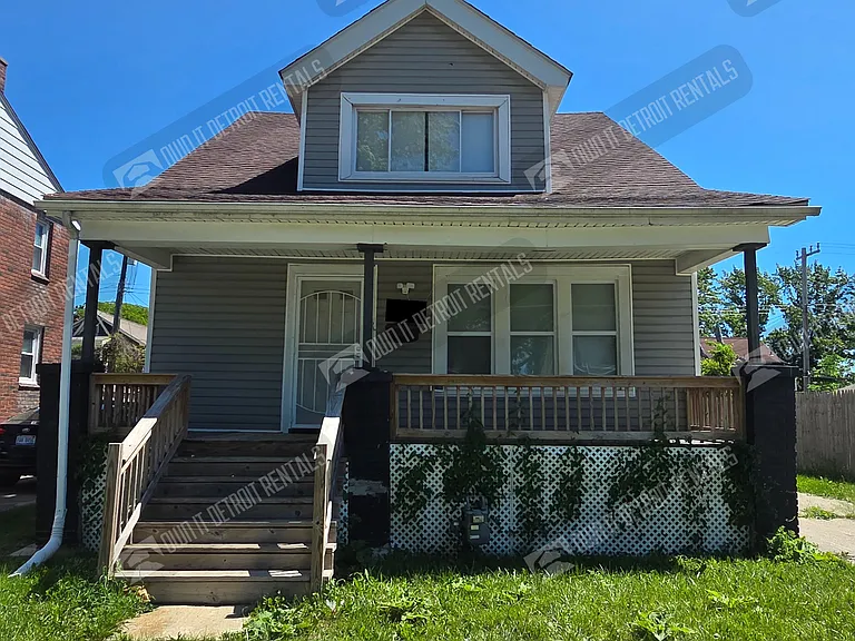 4188 Buckingham Ave — Photo 1
