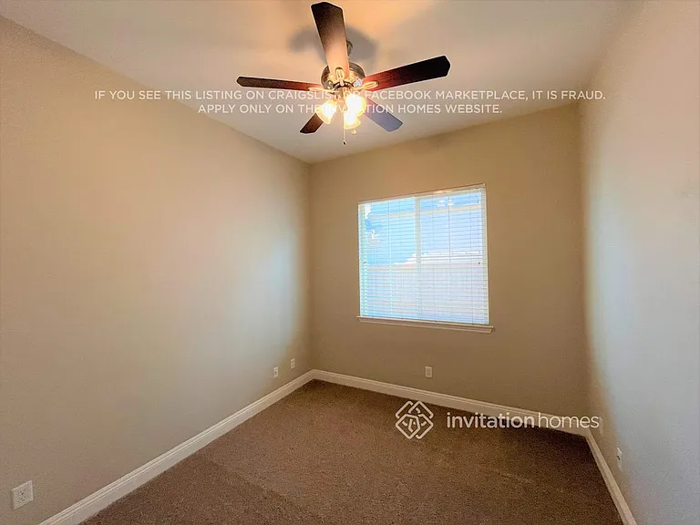 1118 Lawrence Ln — Photo 6