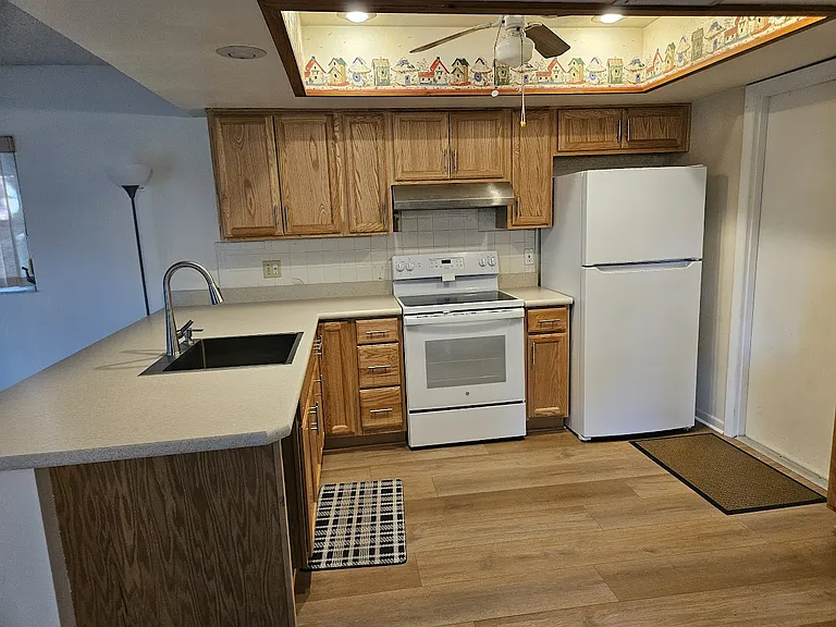10144 N Academy Dr — Photo 8