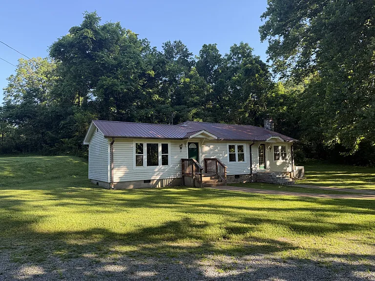1000 Woodard Perry Rd — Photo 2
