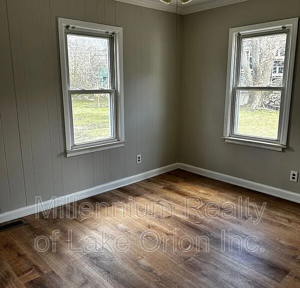 22622 Panama Ave — Photo 9