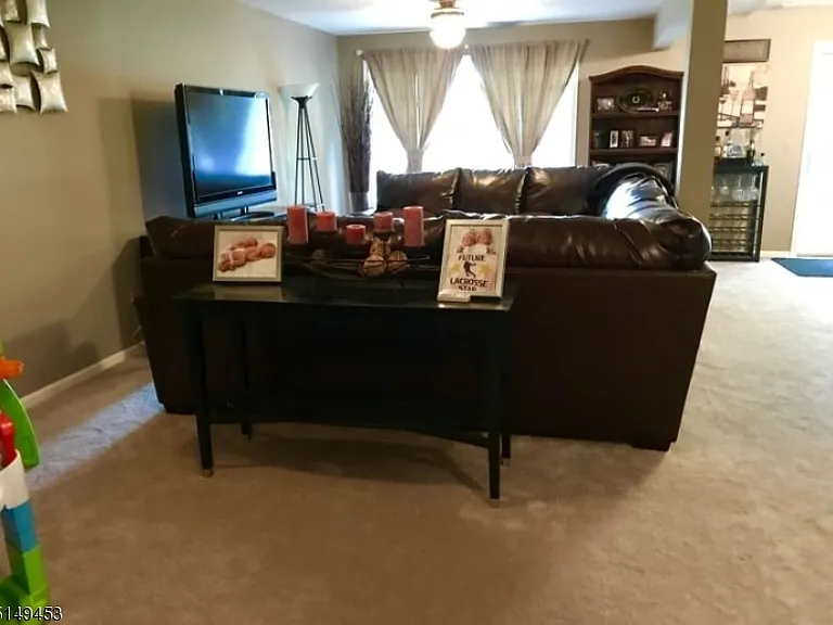 15 Barge Ct — Photo 8