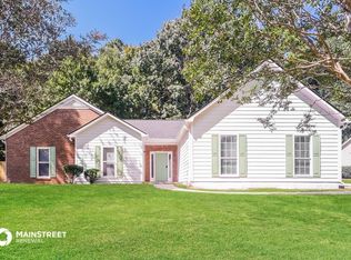 230 Weatherly Dr, Fayetteville, GA