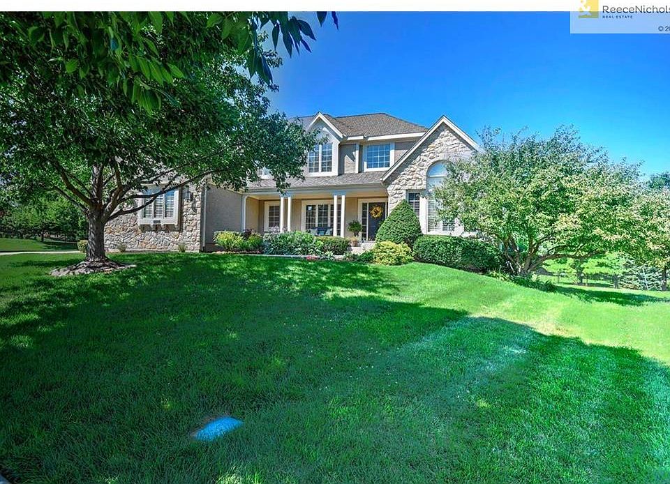 Fabulous 1.5 sty home sits on .60 acre lot.