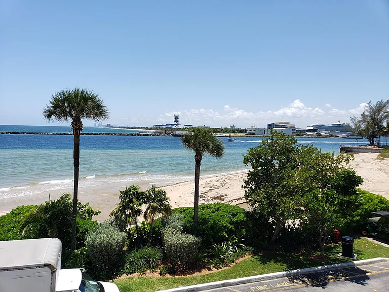 2200 S Ocean Ln #3 — Photo 17