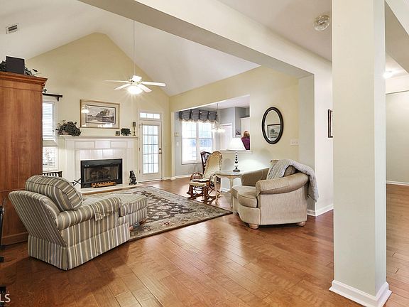 4th image of 143 Ardenlee Dr
