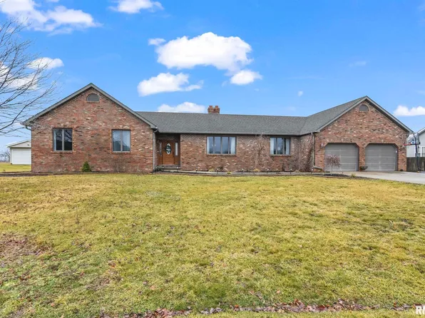 1681 840th Ave, Lincoln, IL 62656