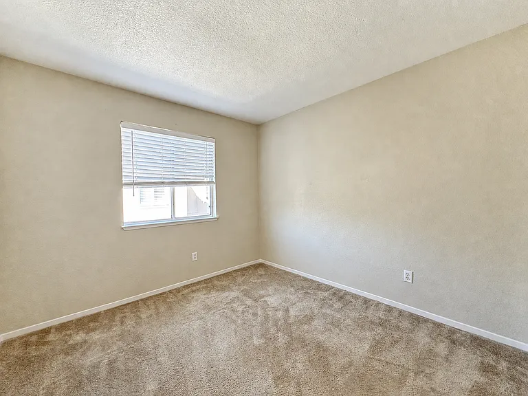 5000 Starling St — Photo 19