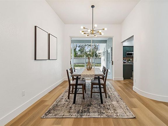 4th image of 8443 Ridgebrook Cir