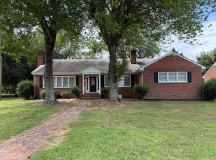 301 E Church St, Kilmarnock, VA 22482