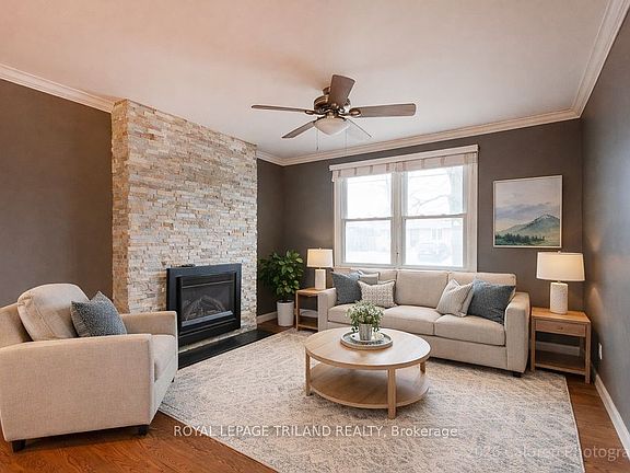 3rd image of 781 Verulam St