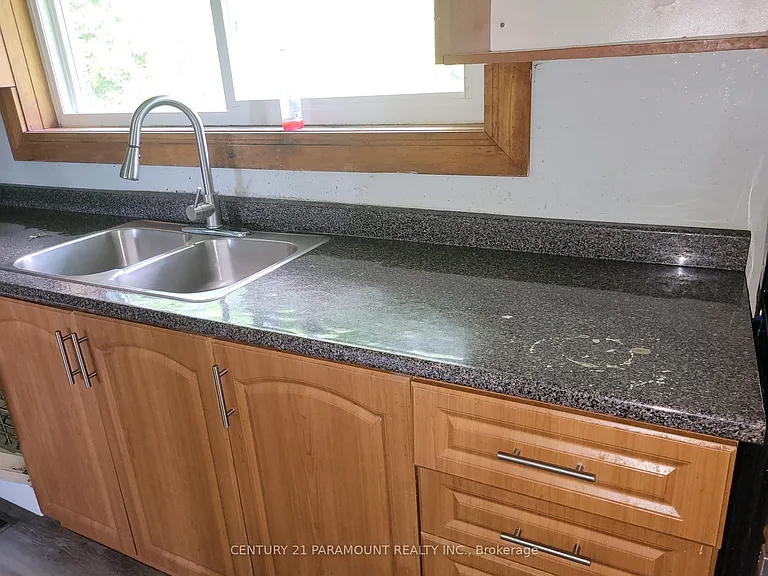 8748 Creditview Rd — Photo 7
