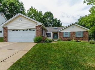 710 Oak Hall Ln, Ballwin, MO 63021