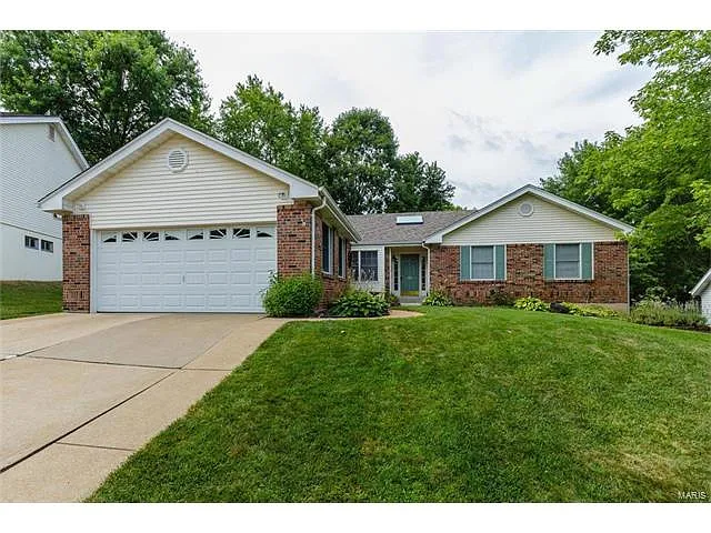 710 Oak Hall Ln photo 1