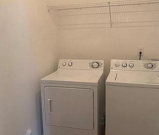 4th image of 1712 Hertford St