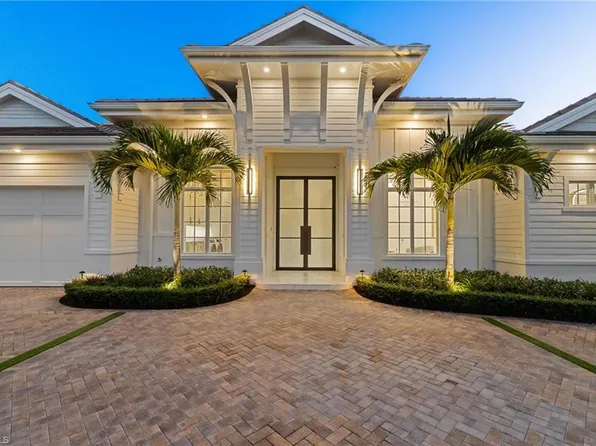 660 Wedge DR, NAPLES, FL 34103