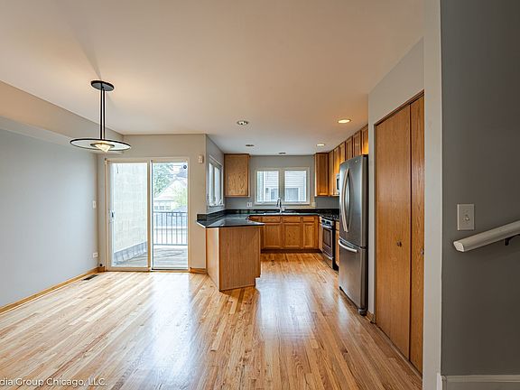5th image of 4932 W Lawrence Ave APT G