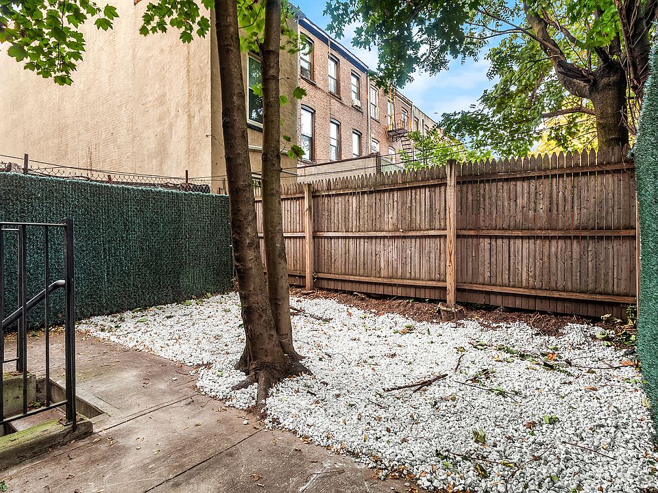 1st image of 365 Tompkins Ave #1R