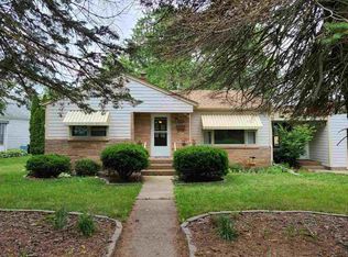 1515 26th St, Rockford, IL 61108