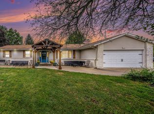 52285 Silver St, THREE RIVERS, MI 49093