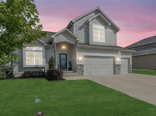505 SE Linden Dr, Blue Springs, MO 64014