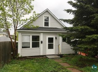 1126 E 9th St, Duluth, MN 55805
