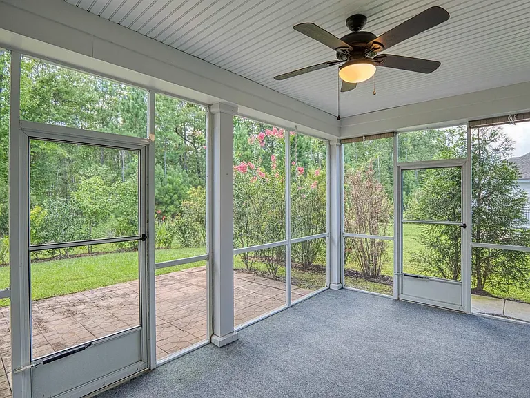 2632 Goldfinch Dr — Photo 11