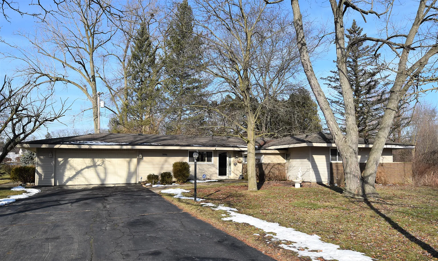 3406 Devon Brook Dr photo 1