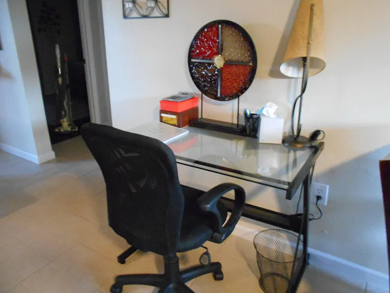 Work from here, WIFI, Desk supplies