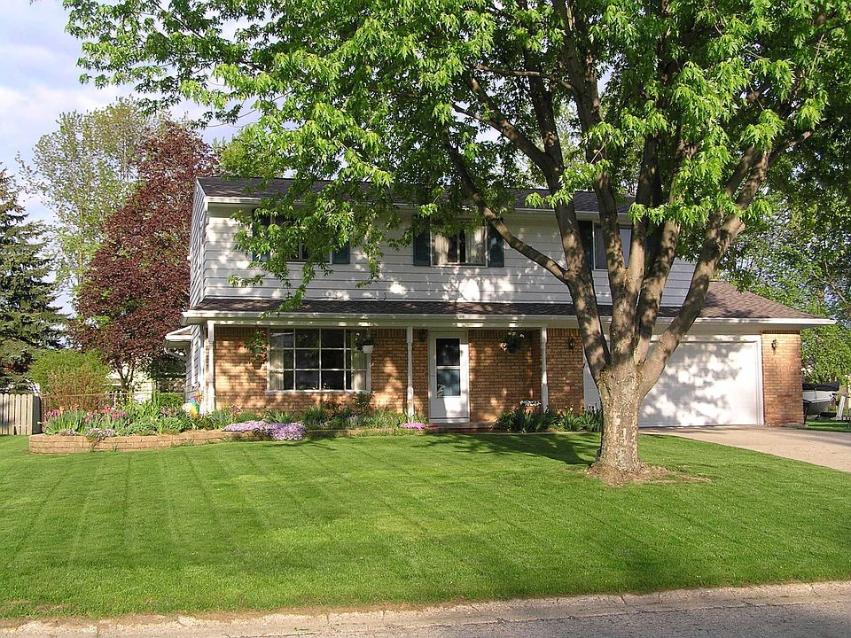 1st image of 313 Green Meadows Dr