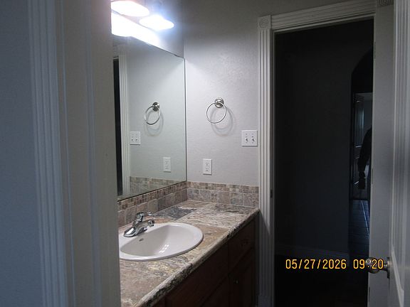 3rd image of 3119 NE Mayflower Ave