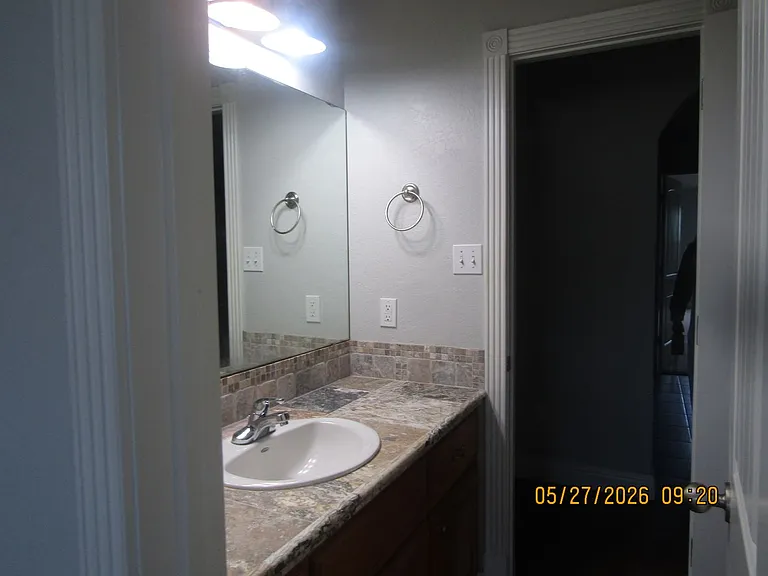 3119 NE Mayflower Ave — Photo 3