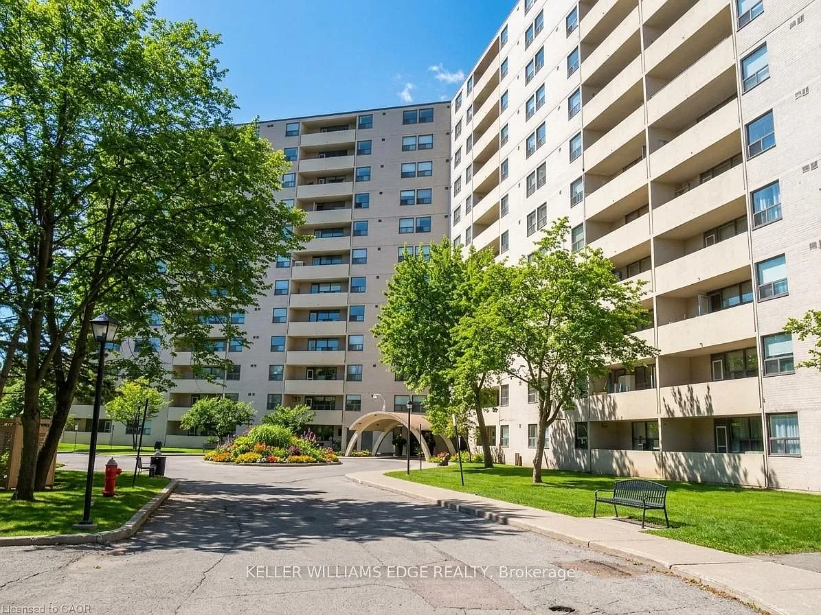 2 bed, $2,400 — Photo 2