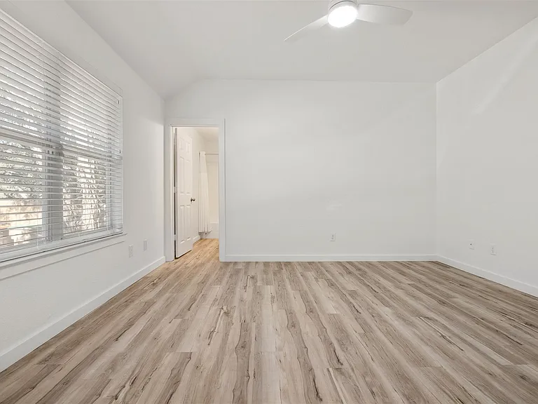 85 Ridgewood Cir — Photo 8