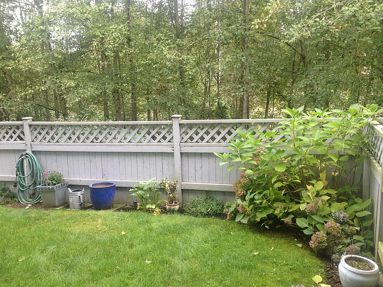 12740 NE 10th Pl — Photo 14