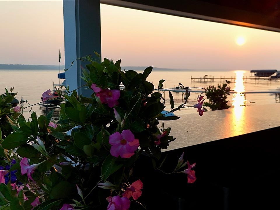 1st image of 3312 Springwater Beach Rd