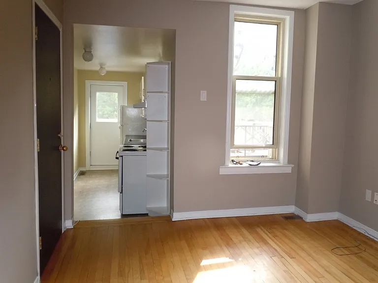 60 Russell Ave #2 — Photo 9
