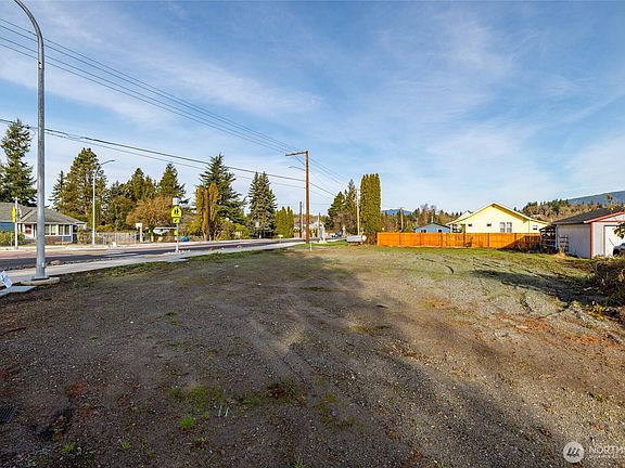 3rd image of 900 N McGarigle Road