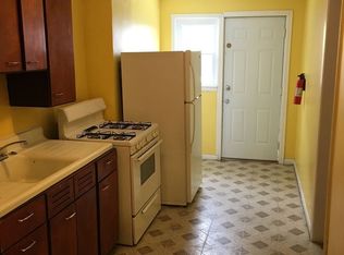 310 S 11th St, Reading, PA 19602