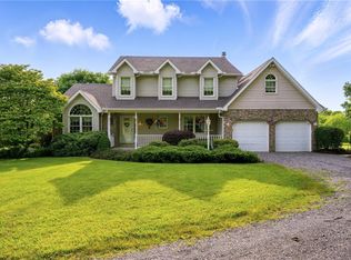 79 Mariacher Rd, Mercer, PA 16137