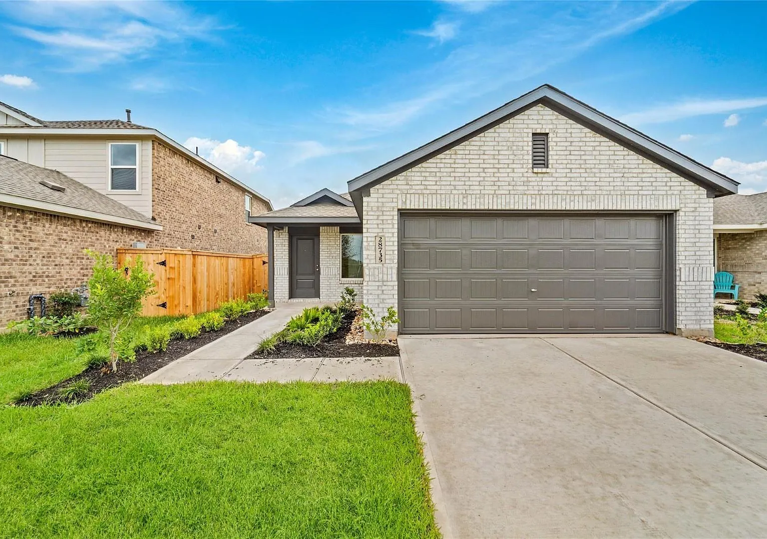 4 bed, 2.0 bath, 1690 sqft, $1,900 — Photo 1